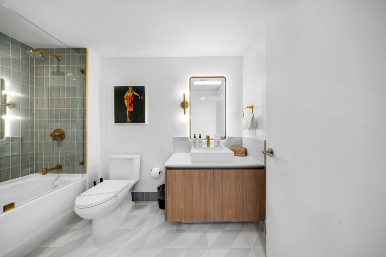 Bathroom 5, Luxury Downtown 2-BD Condo, Miami-Dade