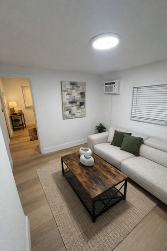 Living area 2, Fort Lauderdale Airport Pacifica Bleu LK, Broward