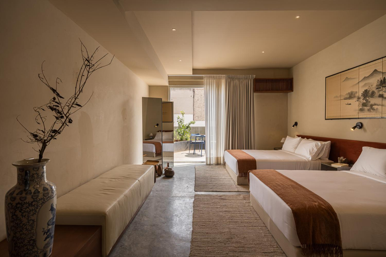 3, Hotel Oculto, Mexico City