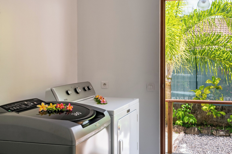 Laundry room, Matira Sandy Home, Bora Bora