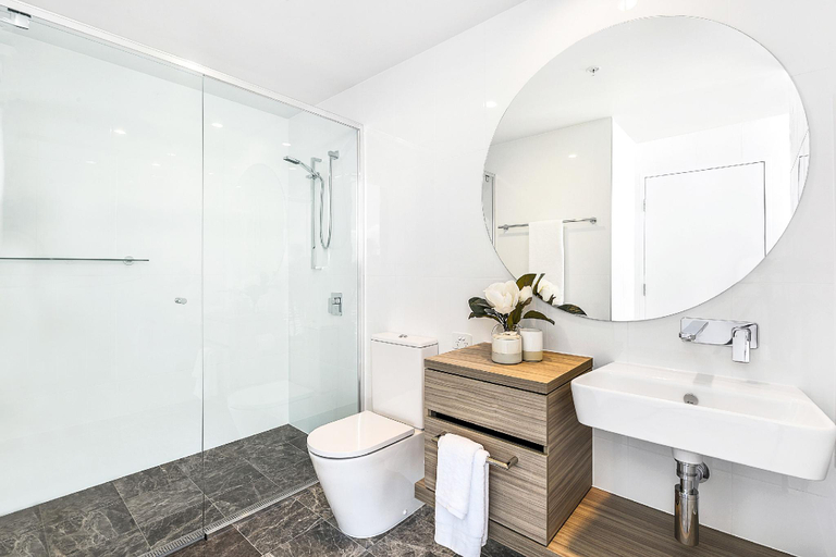 Bathroom 4, QUBE Broadbeach, Gold Coast
