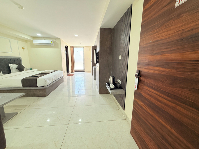 Room 5, Hotel The 10th Floor, Jaipur