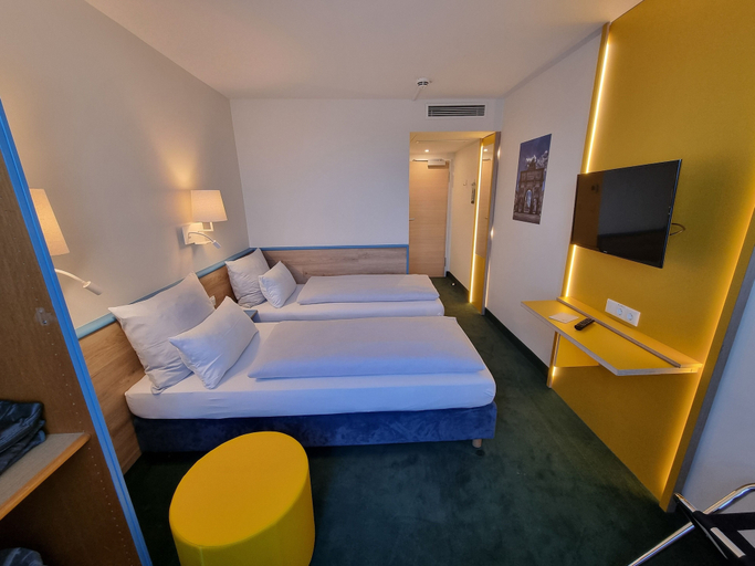 Room 5, my MINGA City Sendlinger Tor, München