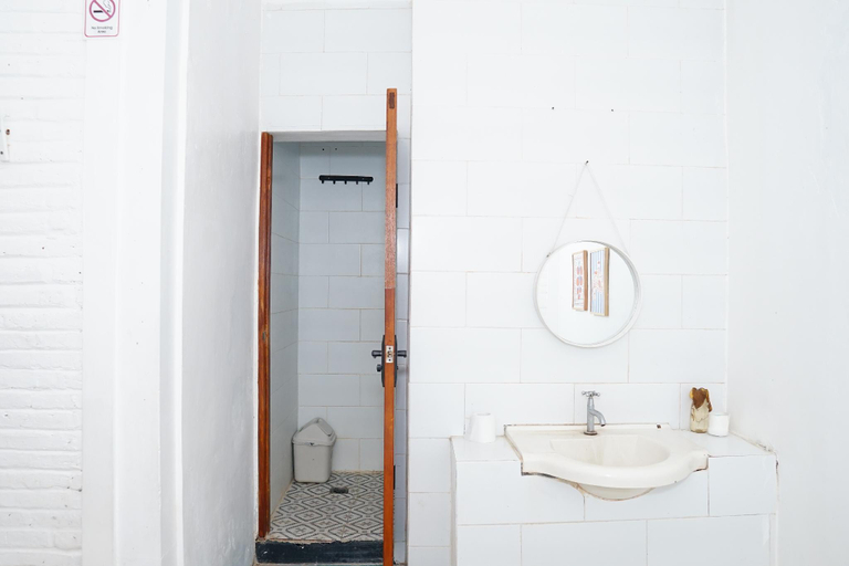 Bathroom 5, Roemah Renjana, Yogyakarta