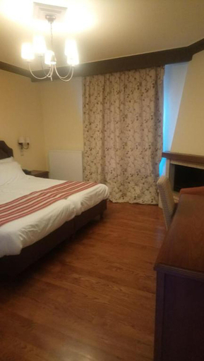 Bedroom 3, Hotel Pelasgos, Peloponnese