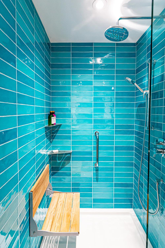 Bathroom 2, Sungate on Salt Spring - Luxurious Suite with Cedar Hot Tub & View, Capital
