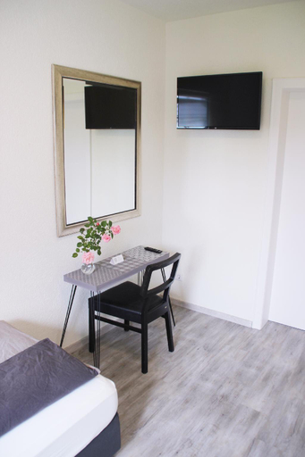 Bedroom 2, Gasthaus zum Baron, Rheinisch-Bergischer Kreis