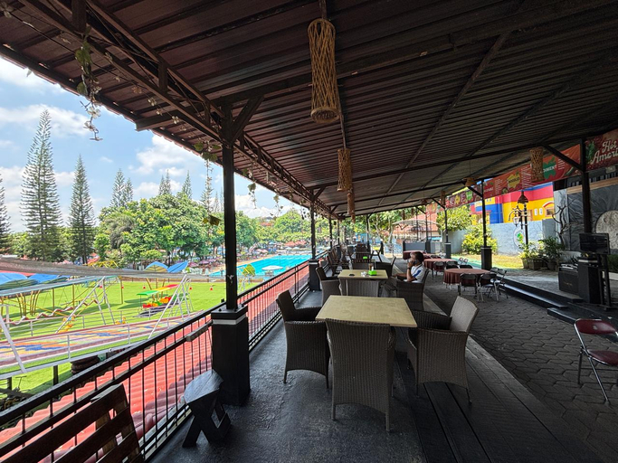 Food & Drinks 5, Hotel Owabong, Purbalingga