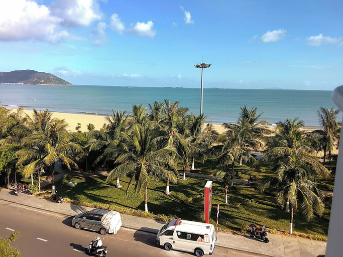 Beach 3, Dong Tay hotel, Qui Nhơn