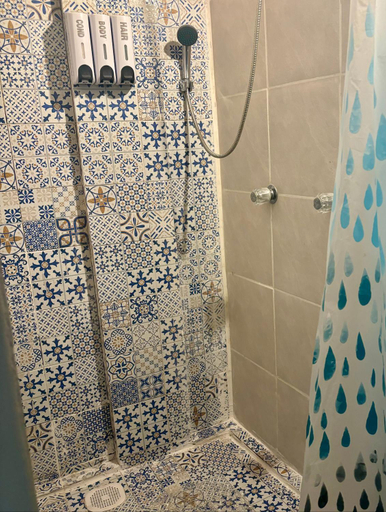 Bathroom 3, Un toque de brazil, Othón P. Blanco