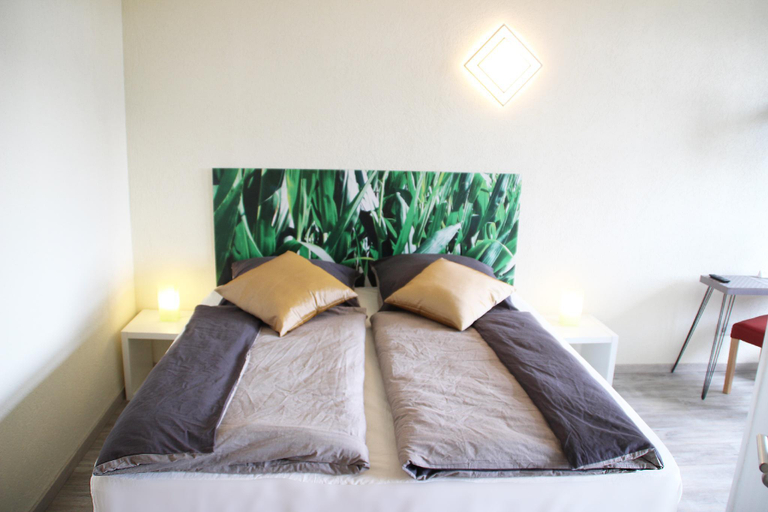 Bedroom 3, Gasthaus zum Baron, Rheinisch-Bergischer Kreis