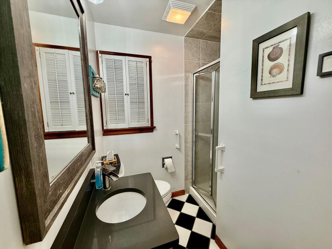 Bathroom 3, ST Louis Street 10, Sussex