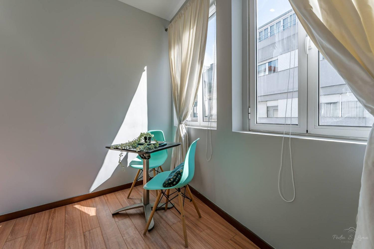 Others 2, Experience the Charm Porto Apartment with Terrace, Porto