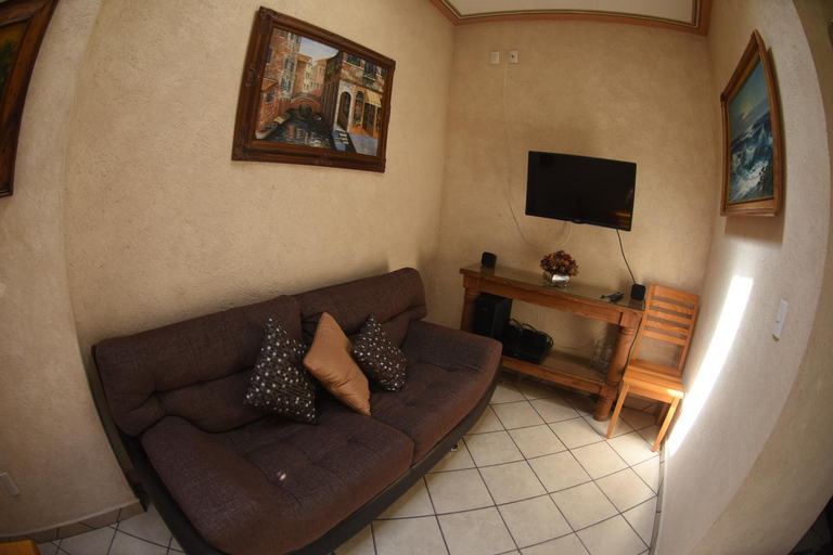 Others 5, "Departamento VIOLETAS", Querétaro