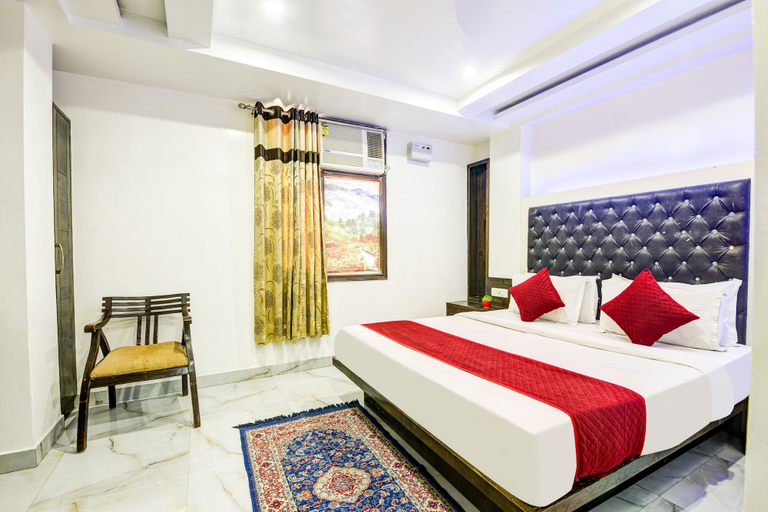 Bedroom 2, Hotel Saffron Inn, Delhi