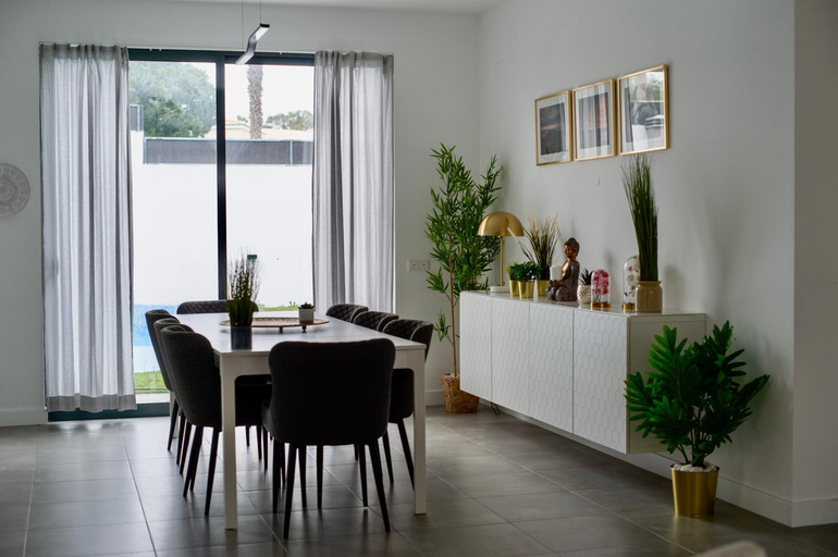 Others 5, Villa Alvor, Portimão