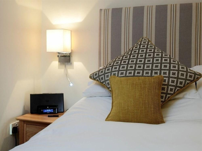 Bedroom 2, The Kings Arms, Dorset