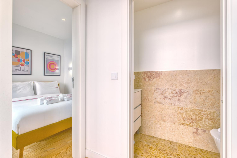 Bedroom 2, InLoveApartments - Luxury in Alfama, Lisbon