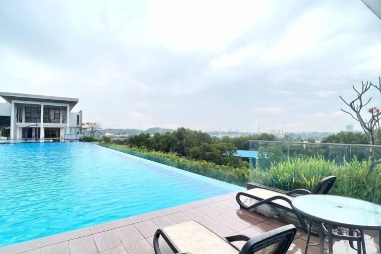 Outdoor pool, IOI City, Serdang,UPM, Balakong,The Mines,Greenpark 3A, Hulu Langat