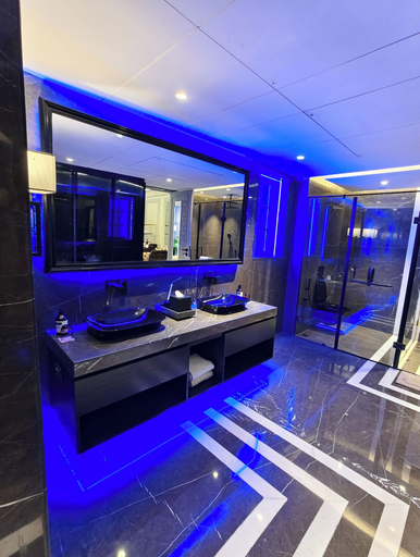 Bathroom 2, Kings Mansion, North Goa