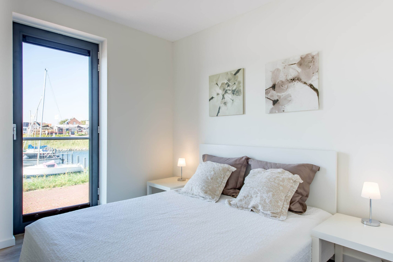 Bedroom 3, Apartment in Kamperland with Marina Views, Noord-Beveland