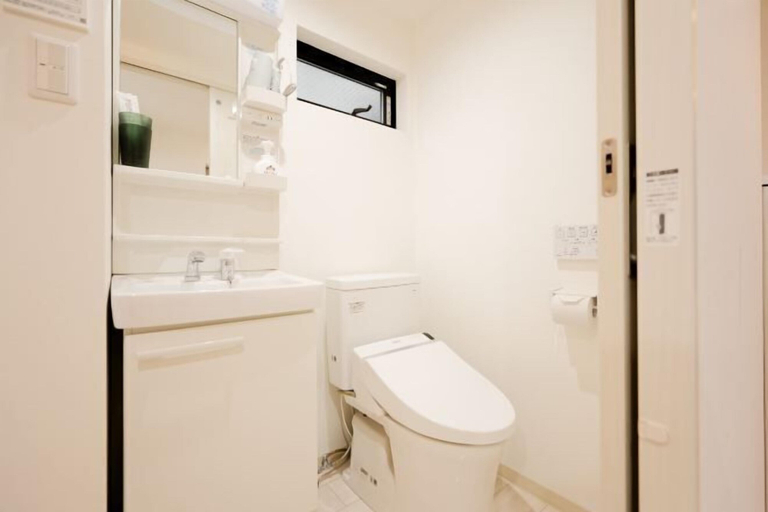 Bathroom 3, Calm Riverside Inn/Close to Ikebukuro, Itabashi