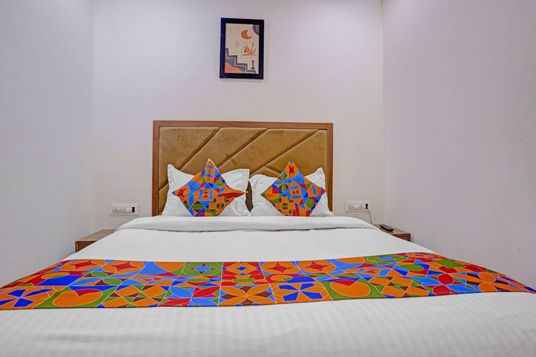 Room 2, Fabhotel Beverly Plaza, Mumbai Suburban