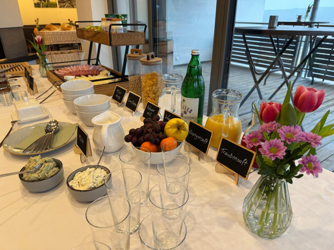Food & Drinks 5, Walters Weinquartier, Oberwart