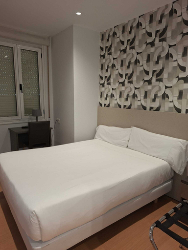 Room 4, Hotel Elizalde Berri, Guipúzcoa