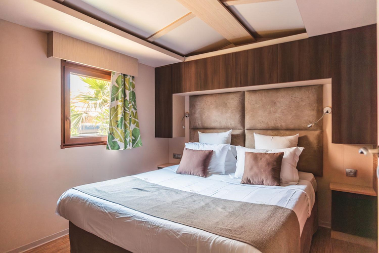 Bedroom 3, Kon Tiki, Var