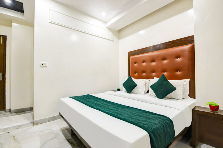 Bedroom 1, Hotel Saffron Inn, Delhi