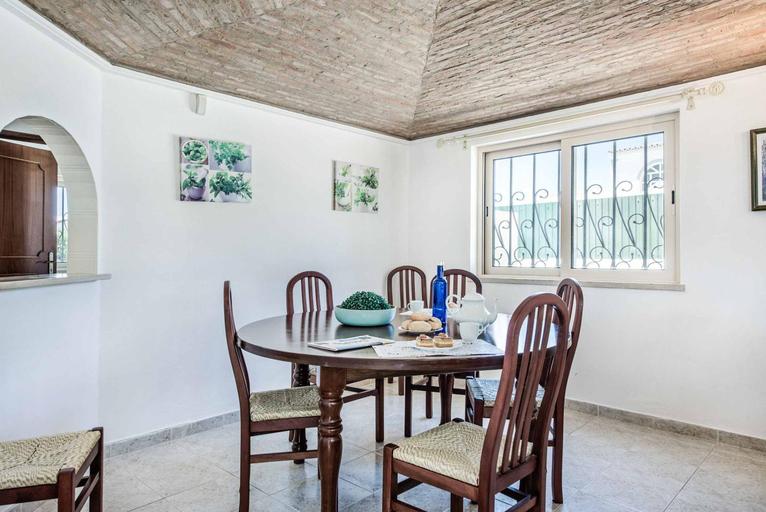 Others 5, Villa Tilia, Albufeira