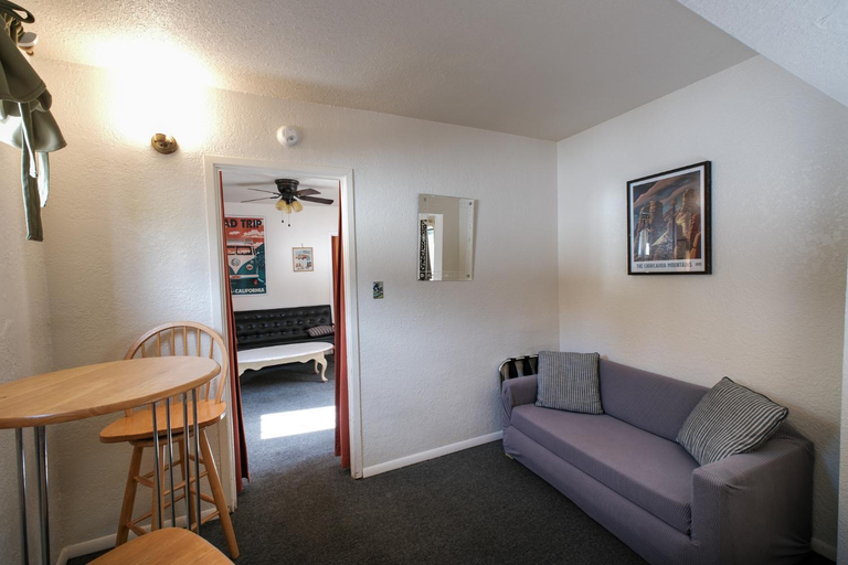 Others 4, Jonquil Motel, Cochise