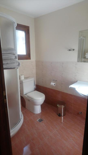 Bathroom 5, Hotel Pelasgos, Peloponnese