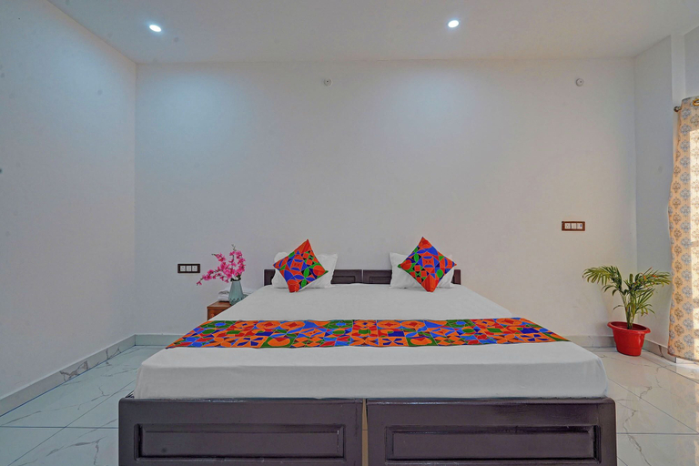 Room 3, Fabhotel Park Palace, Lucknow