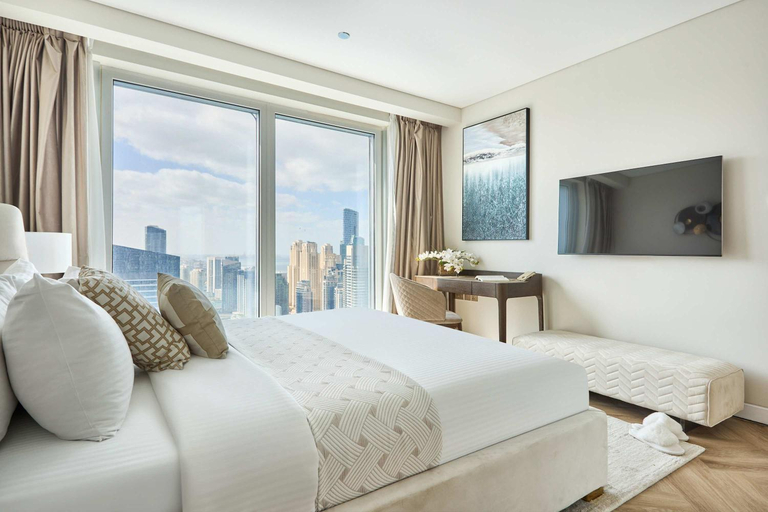 Bedroom 3, Tranquil 1BR w Marina & Partial Ain Dubai Views, Dubai