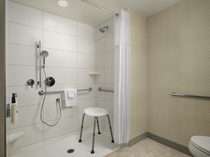 Bathroom 4, Hilton Garden Inn Merced, Merced
