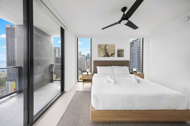 Room 2, Modern DTW Studio in the Heart of Miami, Miami-Dade