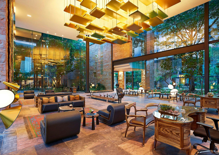 Public Area 4, Taj Damdama Lake Resort & Spa, Gurugram, Gurgaon