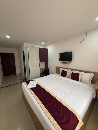 Room 3, Aero Inn - Managed by Precise Properties, Ernakulam