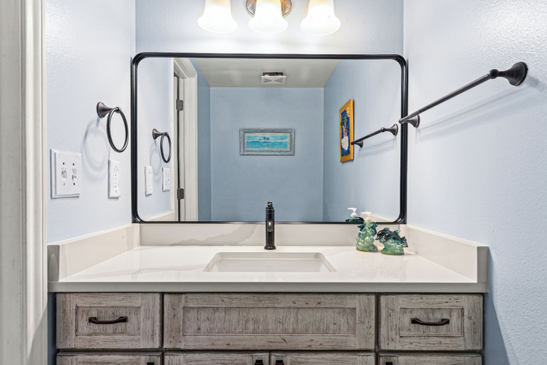 Bathroom 3, Looking for a Shore Thing? Here it is! 2BR 2.5ba Sleeps 8! Beachfront!, Bay