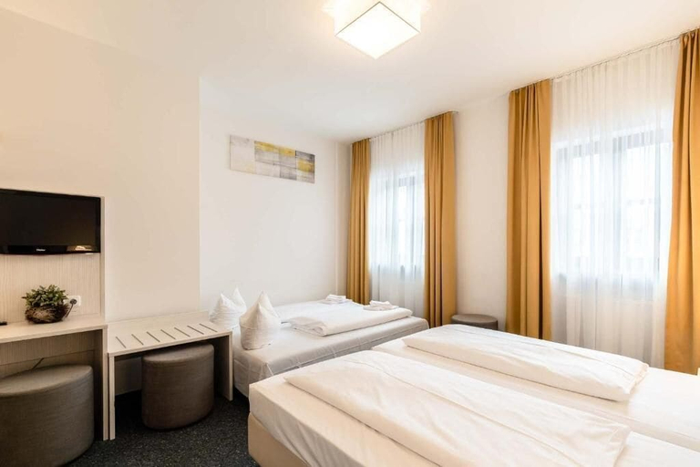 Bedroom 3, Hotel Wandinger Hof, Ebersberg