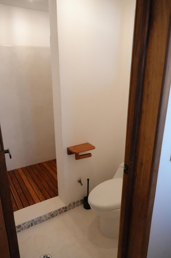 Bathroom 3, Casita Koru, Dist. Pochutla