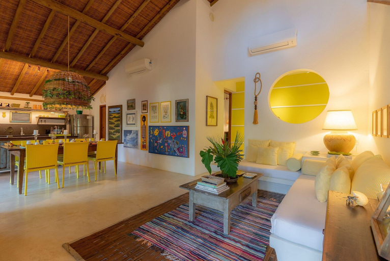 Living area, 142D Casa com 03 Suítes em Trancoso, Porto Seguro