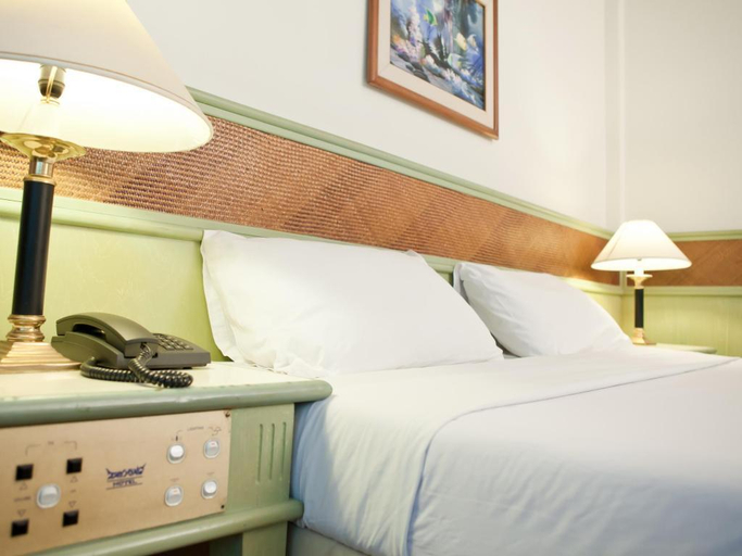 Bedroom 3, Tanyong Hotel, Muang Narathiwat