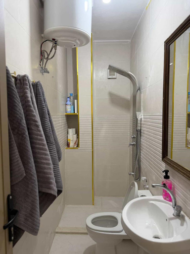Bathroom, Eman house, Wadi Musa