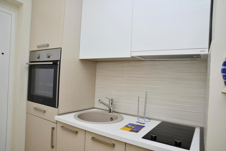 Others 5, Apartmani Bradasevic Tivat****