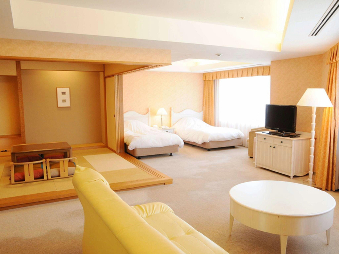Bedroom 2, Maiko Kogen Hotel, Minamiuonuma