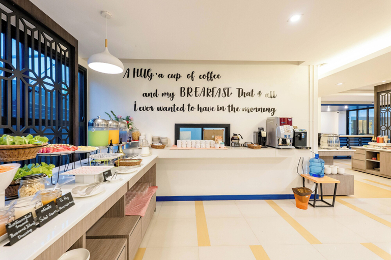 Food & Drinks 5, De Hug Hotel & Residence, Muang Chiang Rai