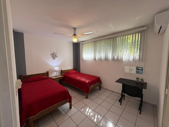 Bedroom 2, Suites Galvan centro Colima, alberca, Wifi, parking, Colima